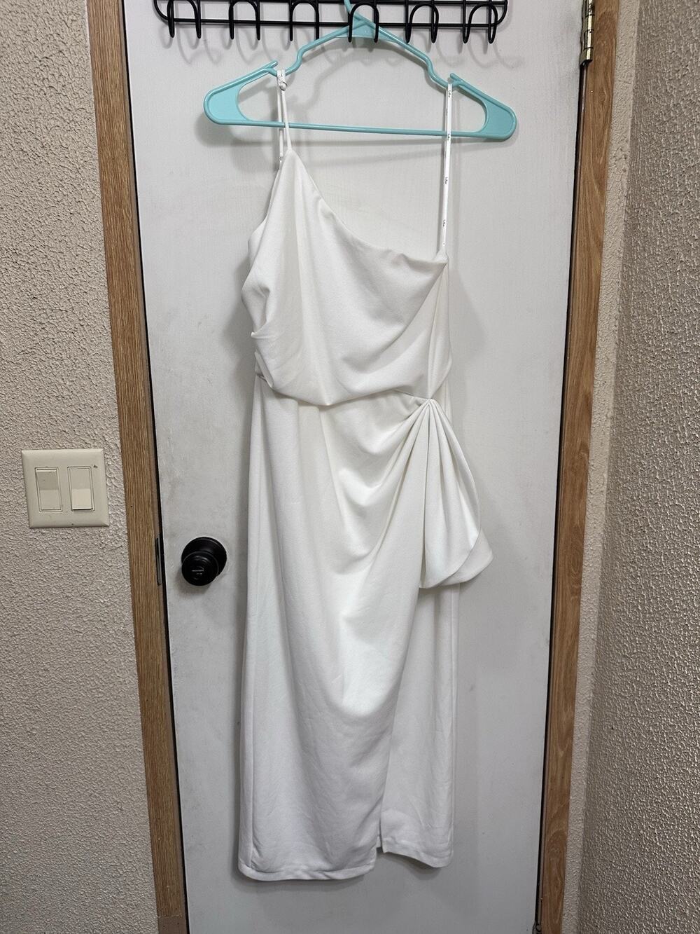 Lulus Love You Best one-shoulder tulip midi dress White Beach Wedding Dress M